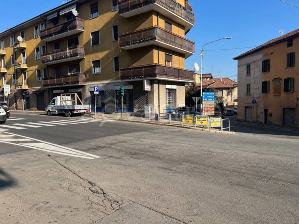 trivano in affitto a Varese in zona Biumo