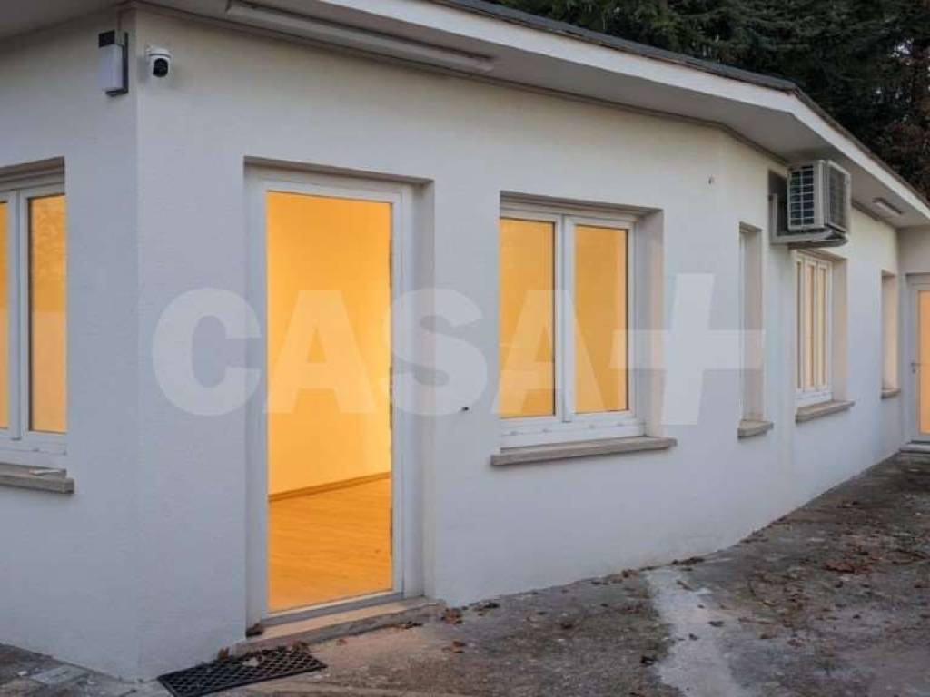 ufficio in affitto a Varese in zona Bizzozero