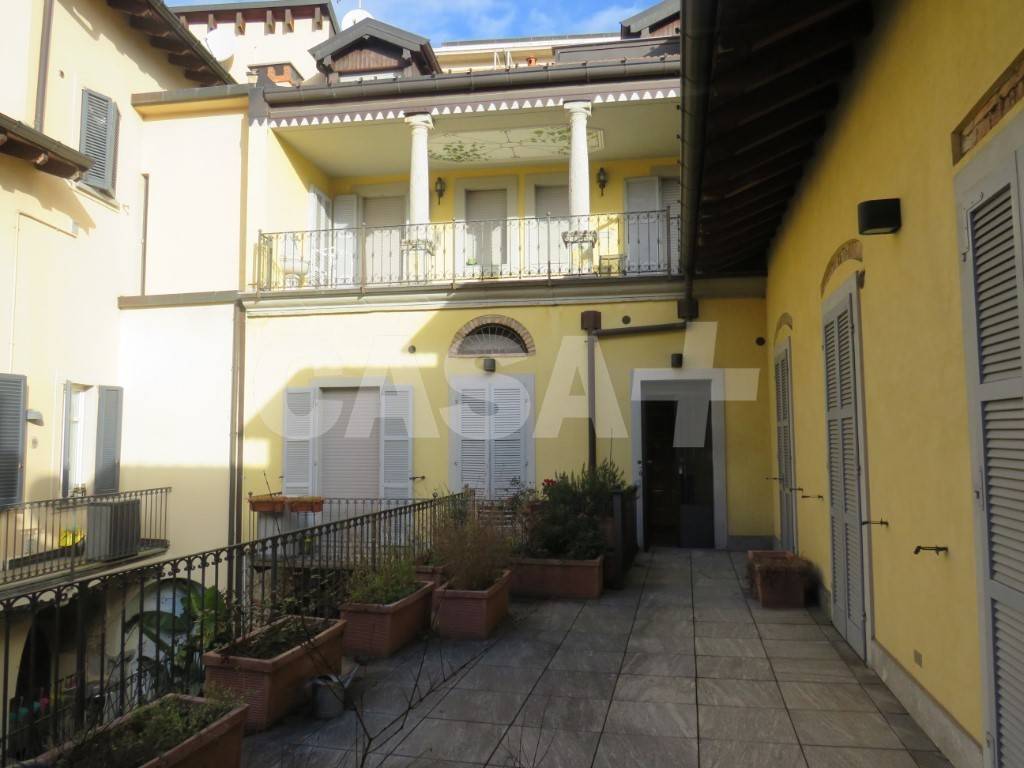 ufficio in affitto a Varese in zona Biumo