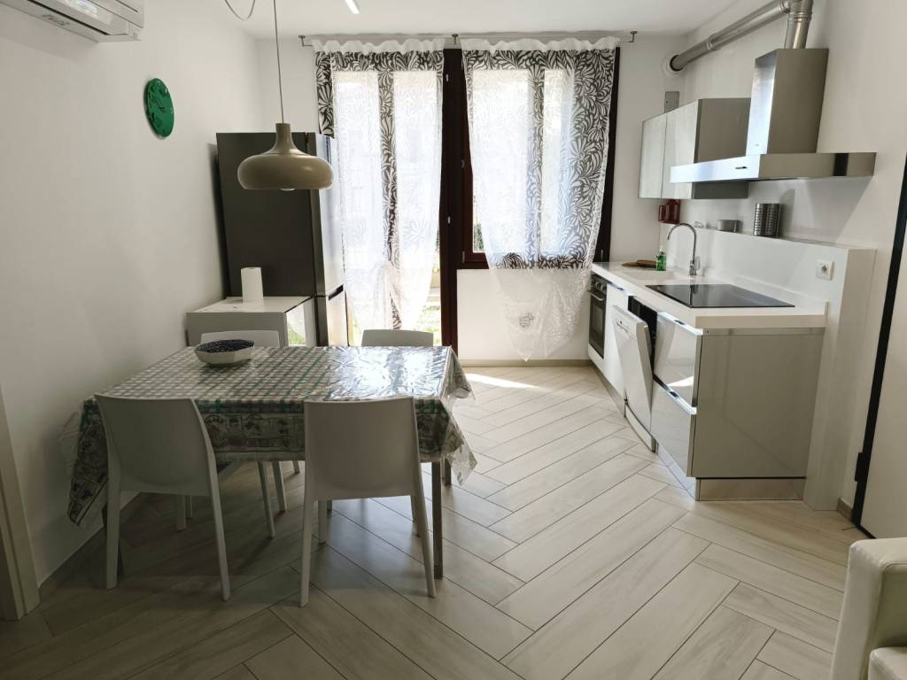 appartamento in affitto a Varese in zona Giubiano