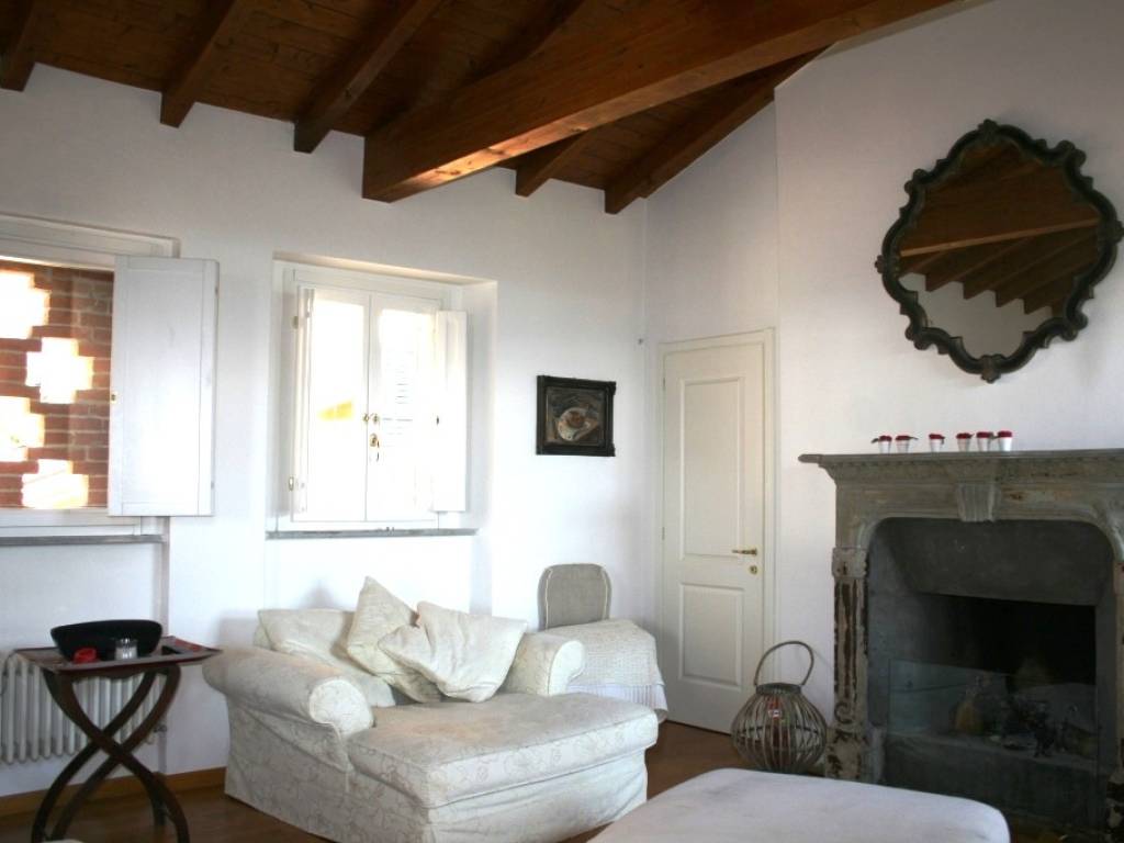 appartamento in affitto a Varese in zona Lissago