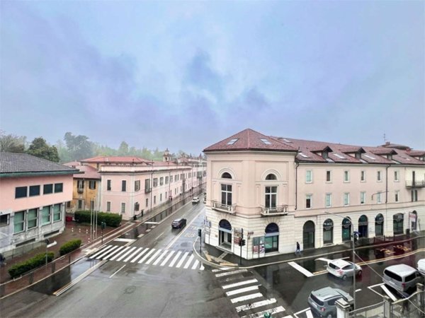 appartamento in affitto a Varese in zona Centro Città