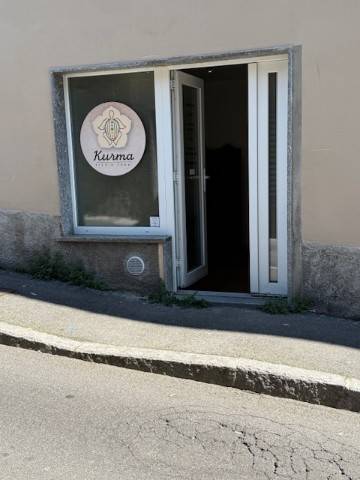 negozio in affitto a Varese in zona Masnago