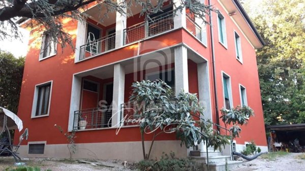 casa indipendente in affitto a Varese in zona Casbeno