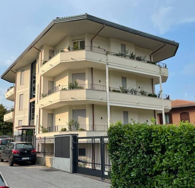 appartamento in affitto a Varese in zona Bobbiate