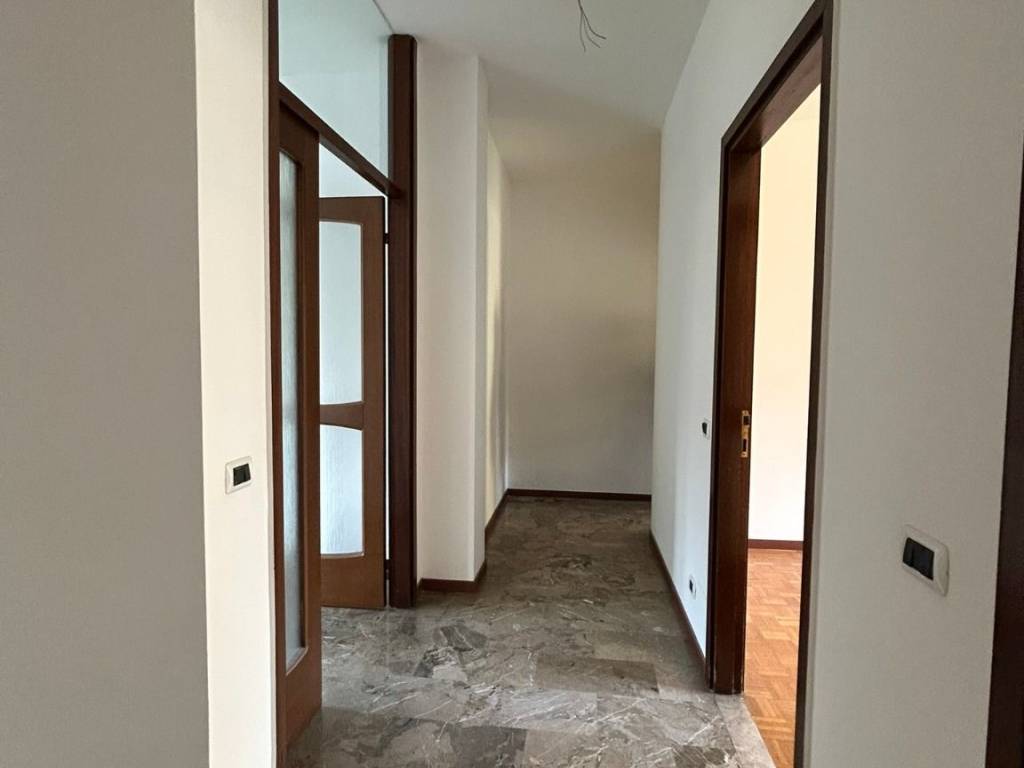 appartamento in affitto a Varese in zona Ippodromo