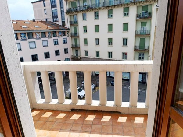 appartamento in affitto a Varese in zona Centro Città