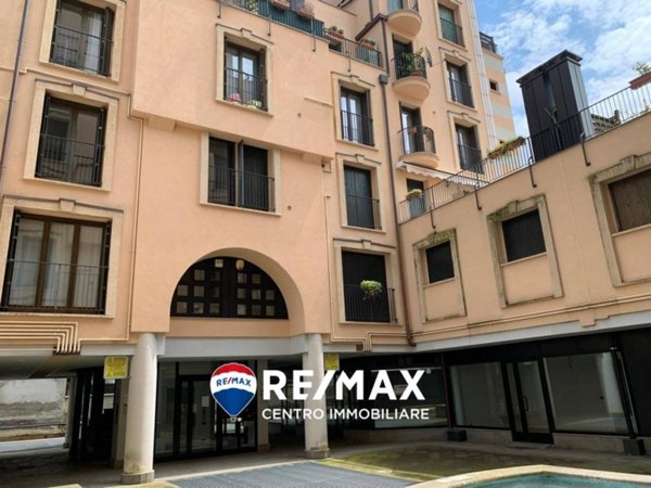 appartamento in affitto a Varese in zona Centro Città