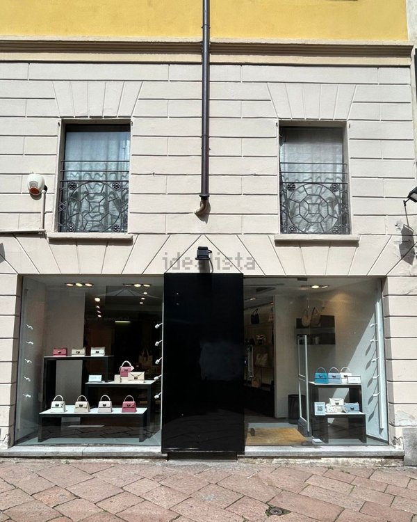 negozio in affitto a Varese