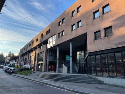 negozio in affitto a Varese in zona Centro Città