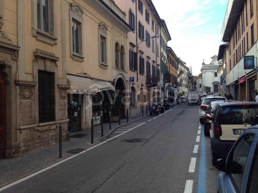 appartamento in affitto a Varese in zona Centro Città