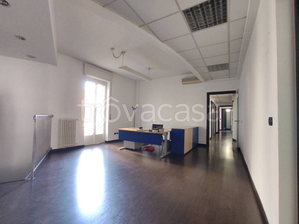 ufficio in affitto a Varese in zona Centro Città