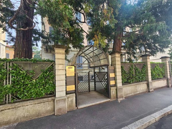 appartamento in affitto a Varese in zona Centro Città