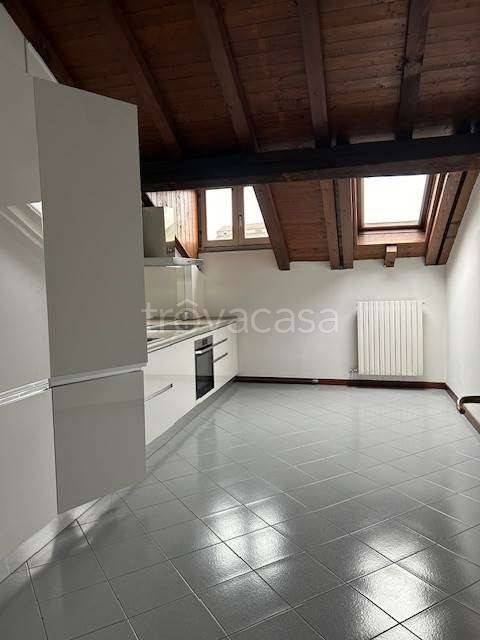 appartamento in affitto a Varese in zona Centro Città