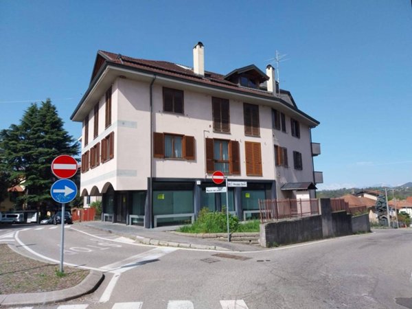 appartamento in affitto a Varese in zona Bobbiate