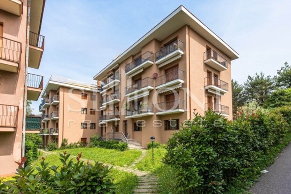 appartamento in affitto a Varese in zona Cartabbia