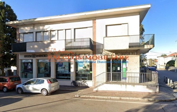 negozio in affitto a Varese