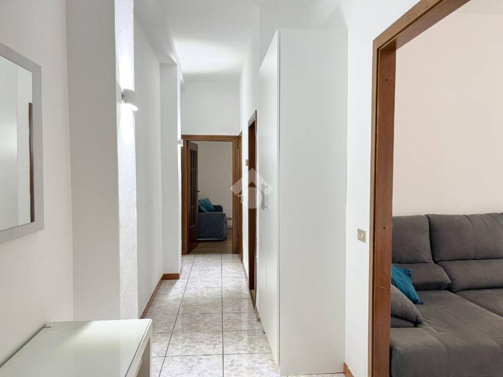 appartamento in affitto a Varese in zona Biumo