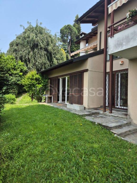 appartamento in affitto a Varese in zona Viale Europa