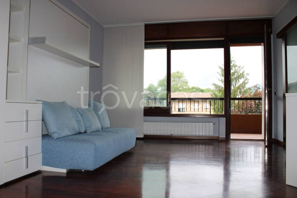 appartamento in affitto a Varese in zona Masnago