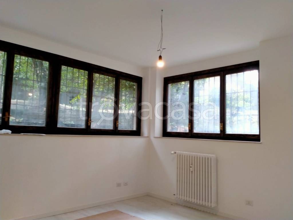 appartamento in affitto a Varese in zona Bosto