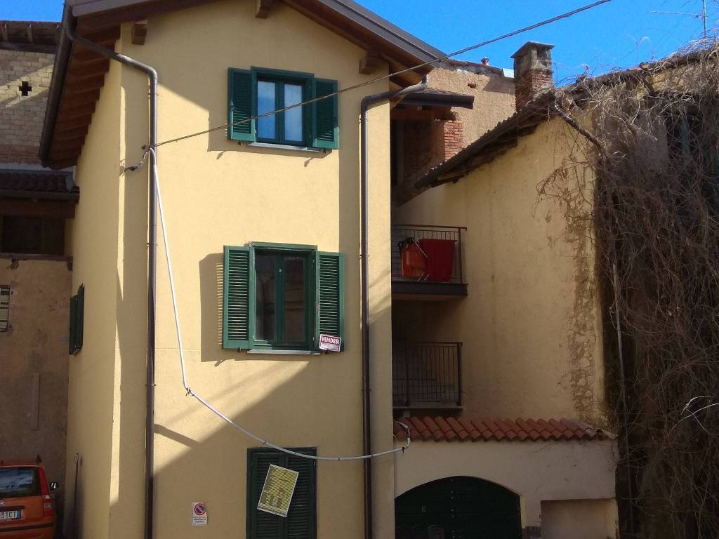 appartamento in affitto a Varese in zona Avigno