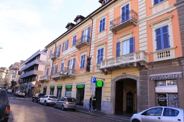 negozio in affitto a Varese in zona Centro Città