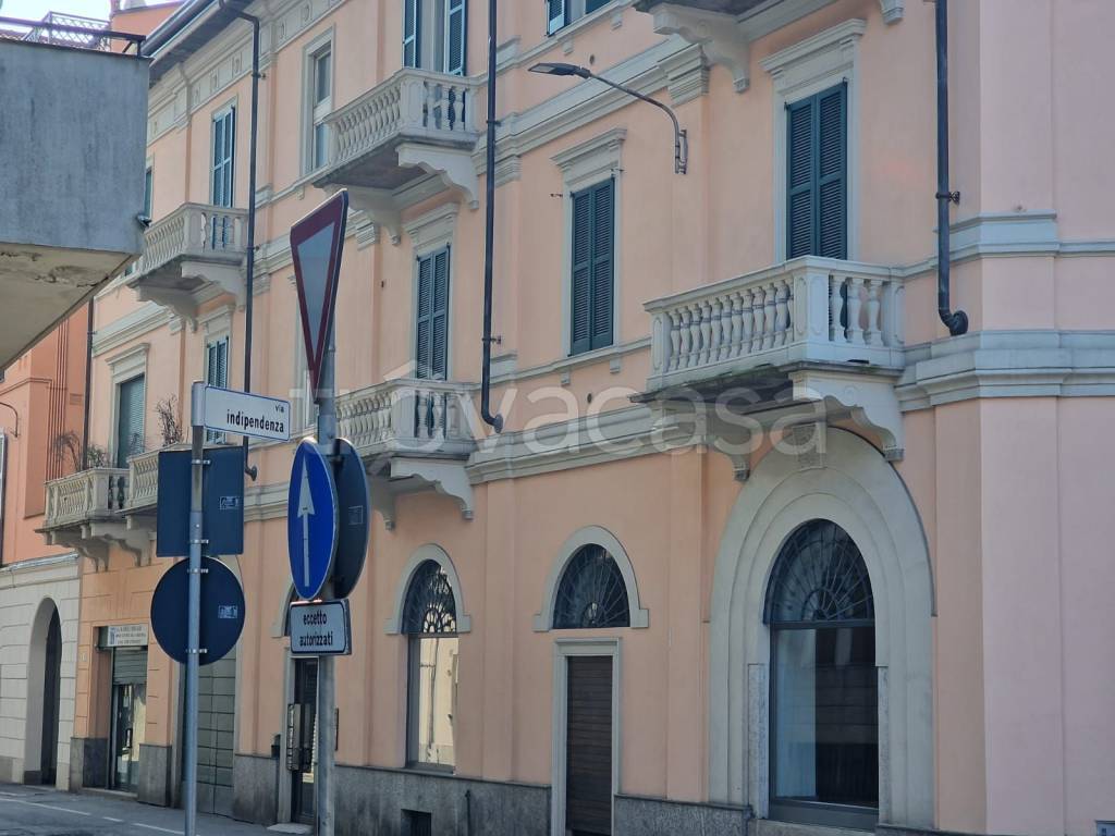 appartamento in affitto a Varese in zona Centro Città