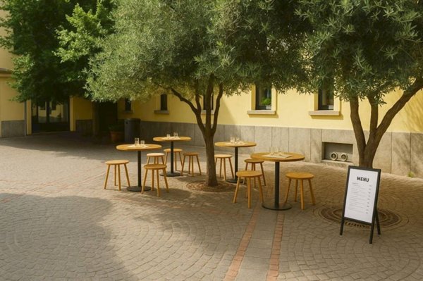 negozio in affitto a Varese in zona Centro Città