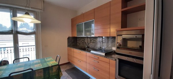 appartamento in affitto a Varese in zona Brunella