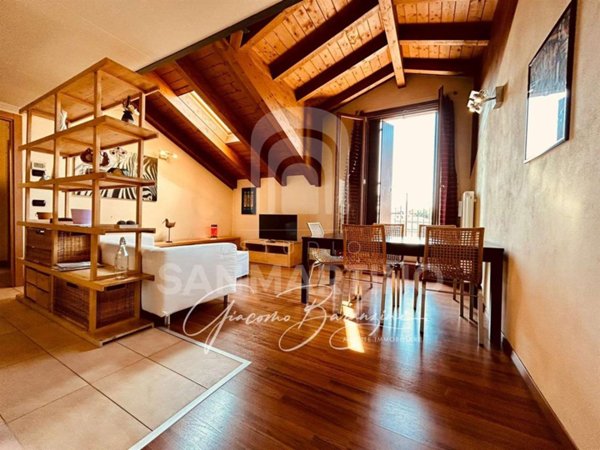 appartamento in affitto a Varese in zona Centro Città