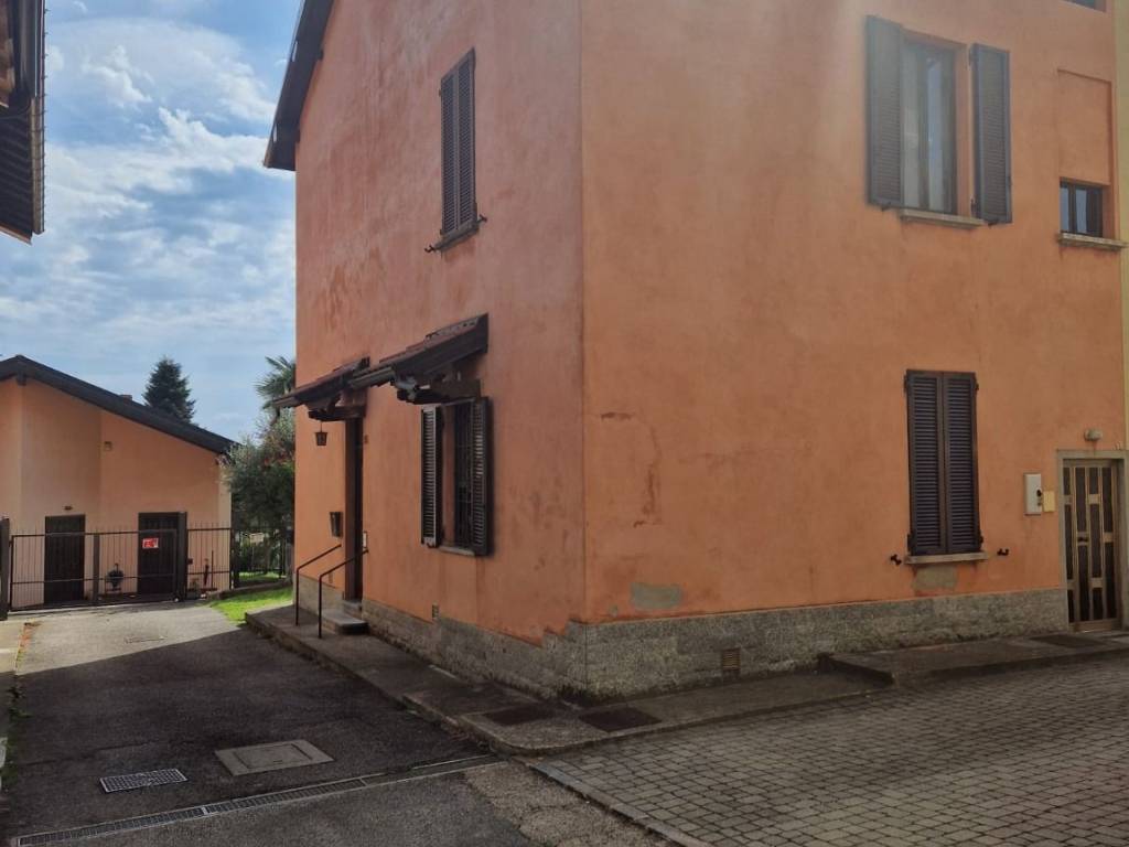 appartamento in affitto a Varese in zona Bobbiate