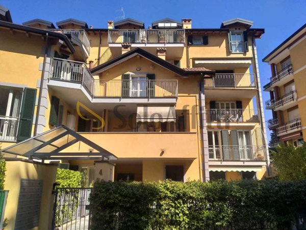 appartamento in affitto a Varese in zona Brunella