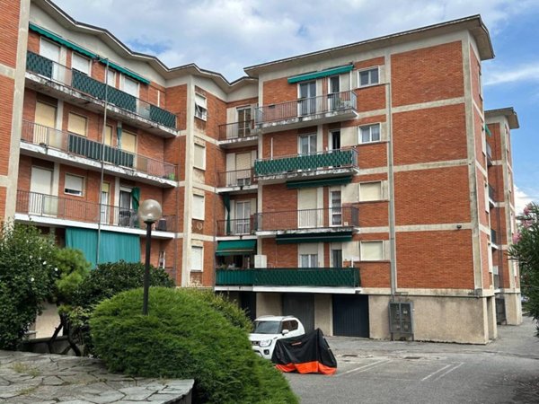 appartamento in affitto a Varese in zona Ippodromo