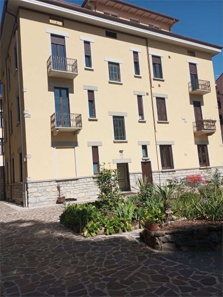 appartamento in affitto a Varese in zona Centro Città
