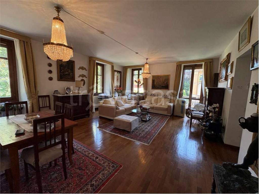 appartamento in affitto a Varese in zona Sant'Ambrogio