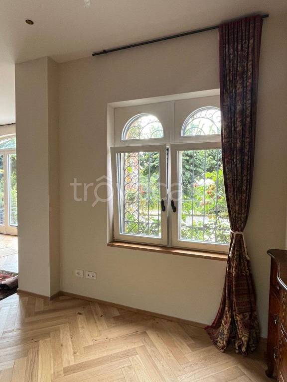 appartamento in affitto a Varese in zona Velate