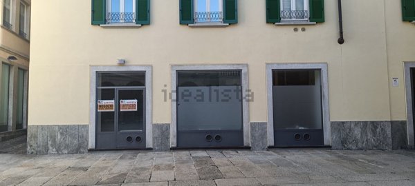 negozio in affitto a Varese in zona Centro Città