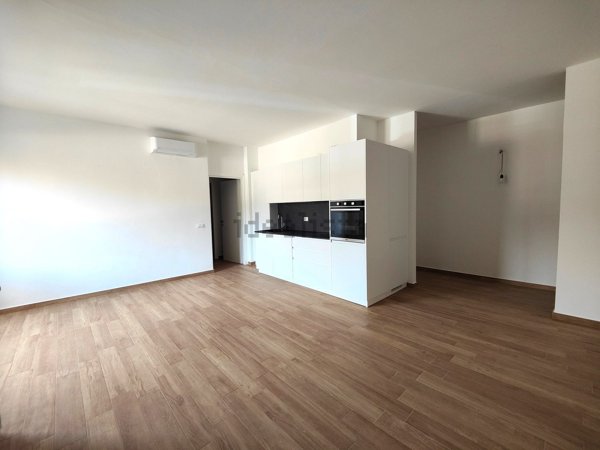 appartamento in affitto a Varese in zona Brunella