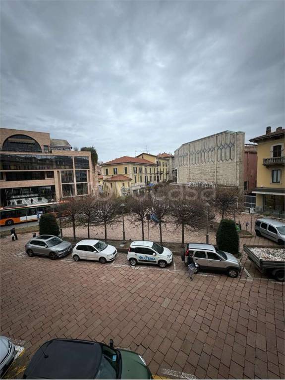 appartamento in affitto a Varese in zona Centro Città