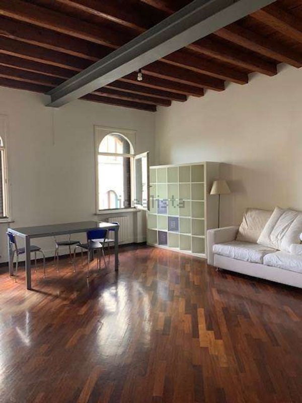 appartamento in affitto a Varese in zona Centro Città