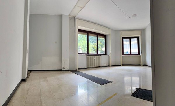 ufficio in affitto a Varese in zona Centro Città