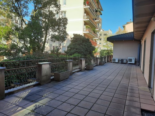 ufficio in affitto a Varese in zona Centro Città