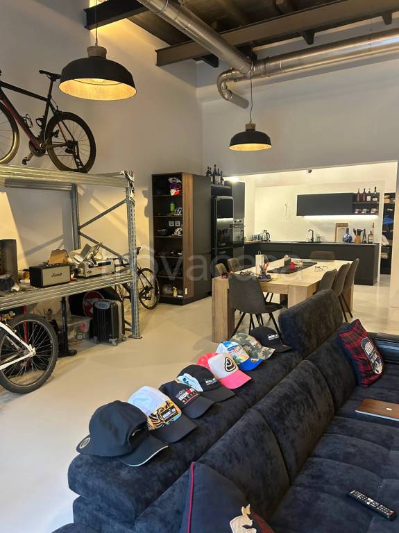 appartamento in affitto a Varese in zona Biumo