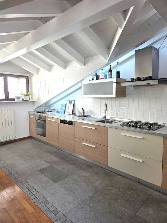 appartamento in affitto a Varese in zona Centro Città