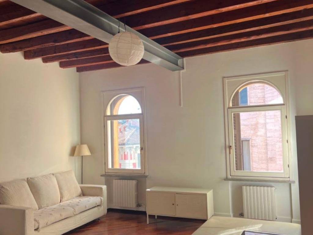 appartamento in affitto a Varese in zona Biumo