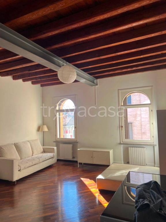 appartamento in affitto a Varese in zona Centro Città