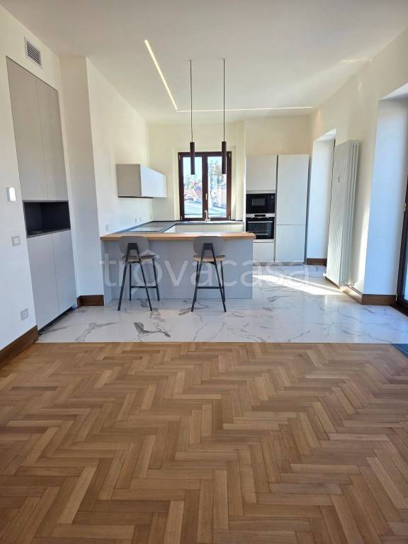 appartamento in affitto a Varese in zona Centro Città