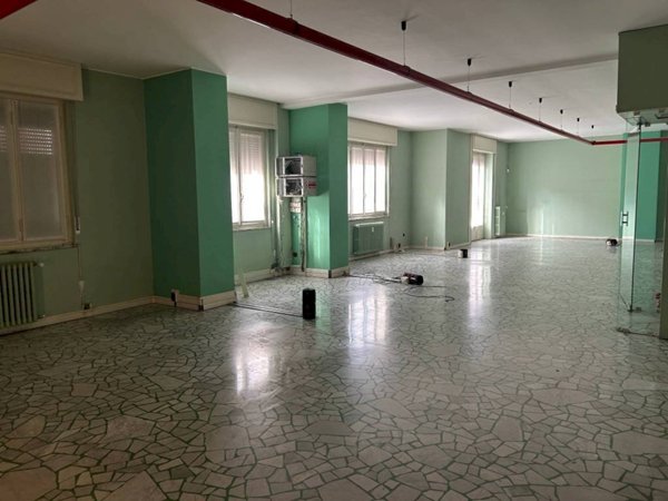 ufficio in affitto a Varese in zona Centro Città