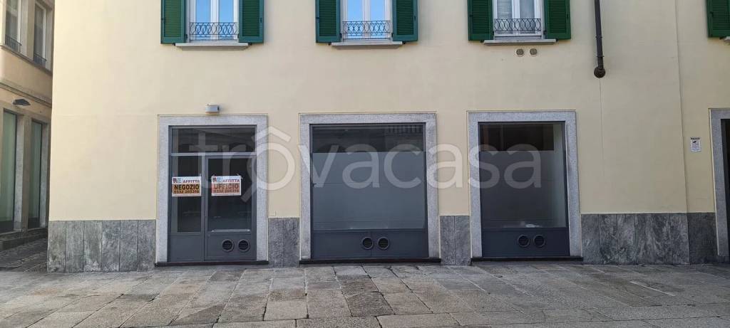negozio in affitto a Varese in zona Centro Città